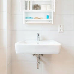 Relaxdays LAMELL Mobile Pensile Bagno Bianco, Armadietto Con Portasciugamani, Mobiletto In Bambù, HxLxP: 66 X 62 X 20 Cm -Villeroyit Negozio 10720478 5