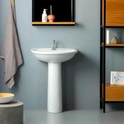 Lavabo Con Colonna In Ceramica Bianca Lucida 65 Cm Moderno