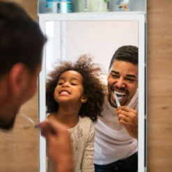 Relaxdays Mobile Bagno Con Specchio, 2 Ripiani, 3 Scomparti, Mobiletto Ad Una Anta, In Metallo, 61x30x12,5 Cm, Bianco -Villeroyit Negozio 23840689 3